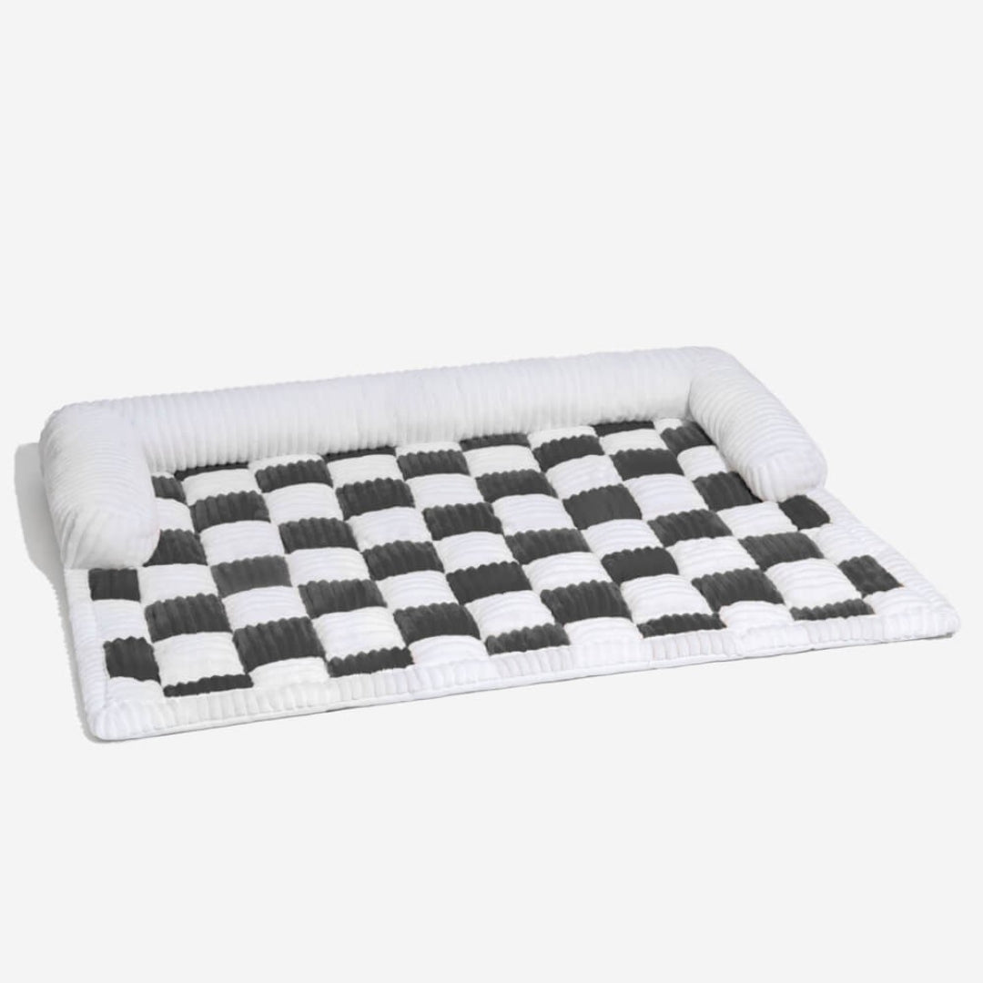 Cosy Plaid Dog Mat for Sofa & Floor - Anti-Slip Furniture Protector