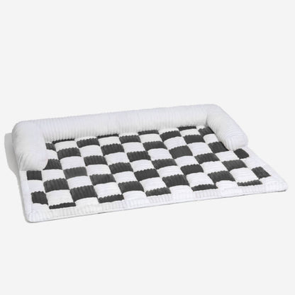 Cosy Plaid Dog Mat for Sofa & Floor - Anti-Slip Furniture Protector